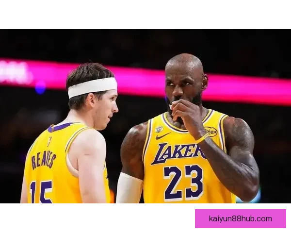 勒布朗三双助湖人轻取奇才迎来三连胜 里夫斯贡献19分9助布朗尼得6分