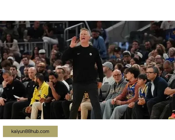 格林回应科尔摆烂言论 萌神复出仍是勇士关键方向